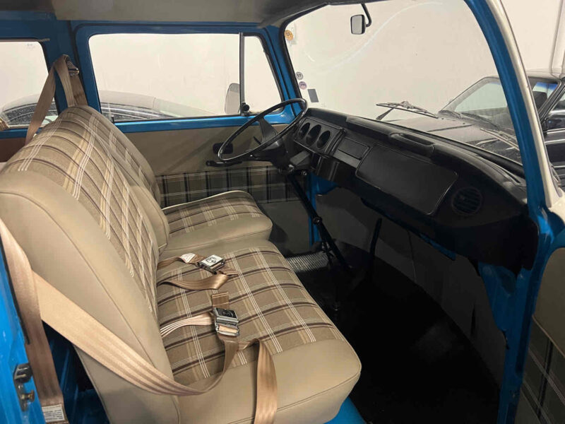 <h1>VOLKSWAGEN KOMBI T2 BOB ISER 1976</h1>