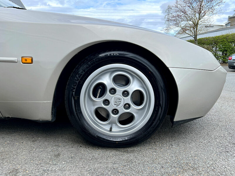 PORSCHE 944 TURBO 1988