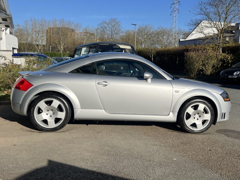 AUDI TT 225ch QUATTRO BVM - 105 000 kms - Parechocs V6